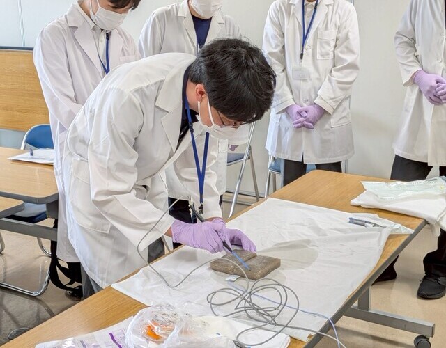 医師体験の様子