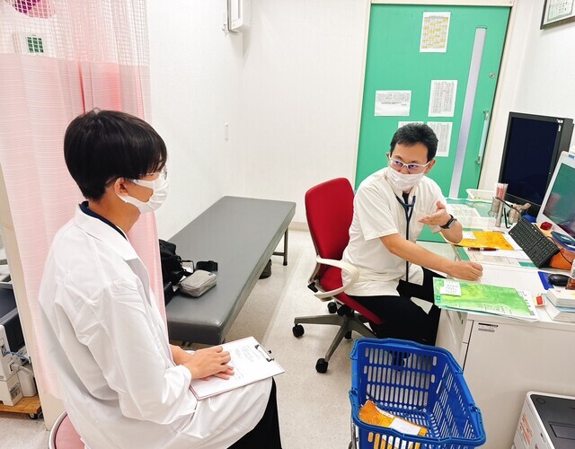 診療所での体験様子