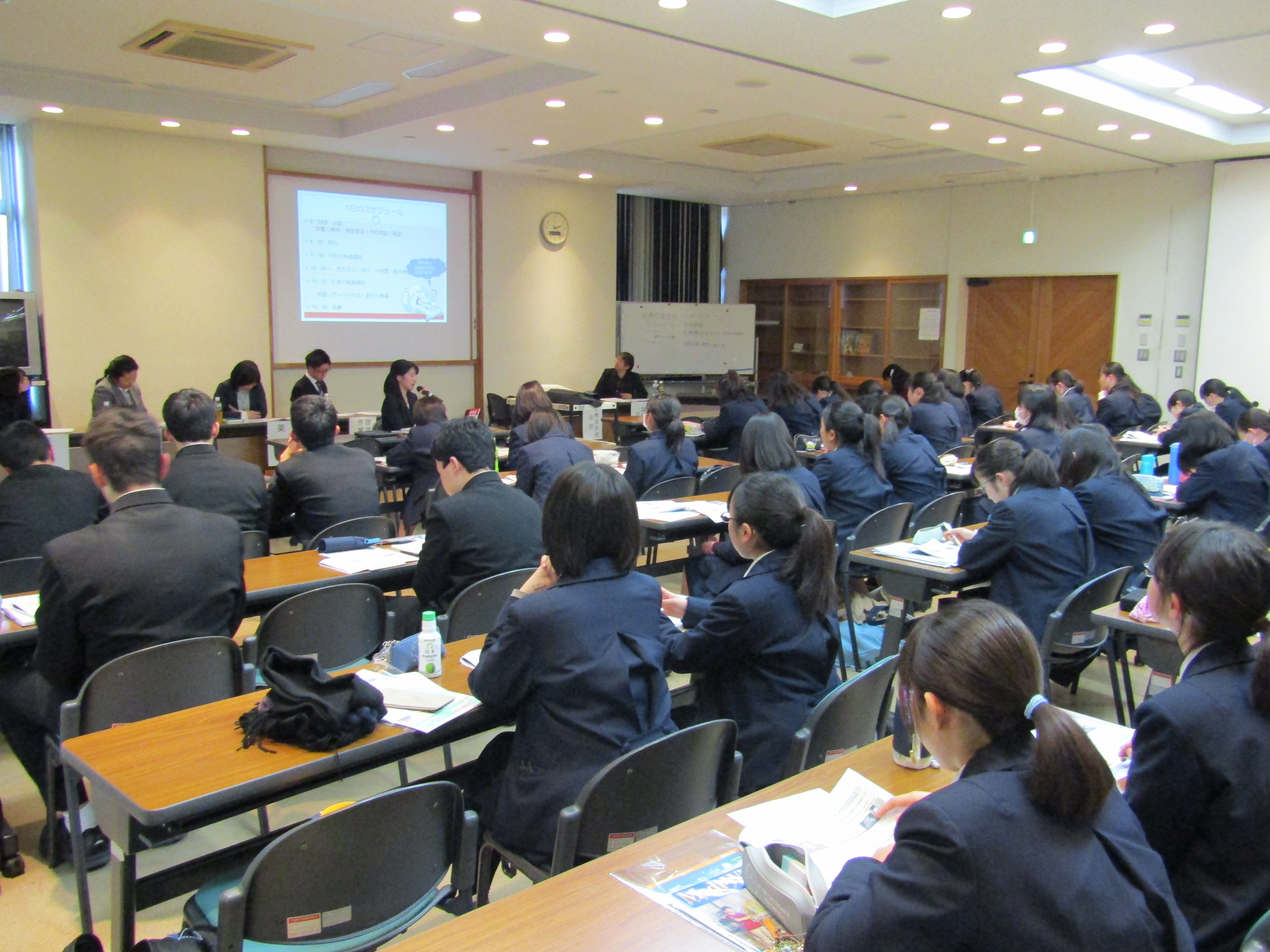 県立佐倉高校での多職種講演会を開催！