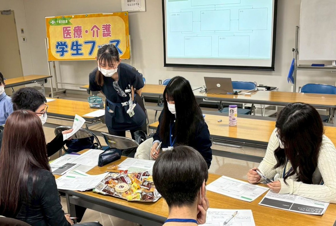 学生9名が初期研修医と学習交流