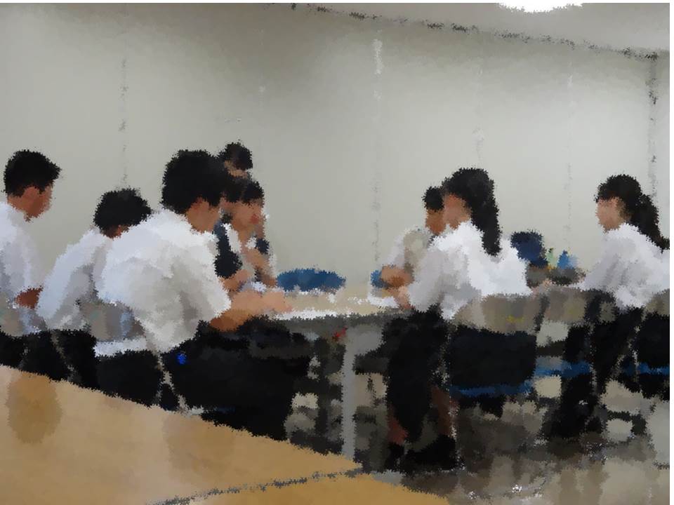 千葉民医連「高校生応援企画」船橋二和病院で模擬面接（集団）体験を開催しました。