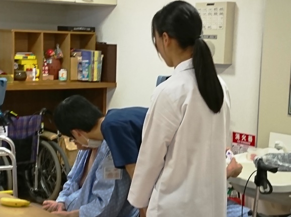 大学の授業も進んだけれど、教科書通りには行かないことも多く、臨床現場と座学との差を強く感じることができました。