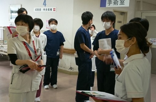 本日の初期研修医「抗生剤適正使用と手指衛生の大切さを学ぶ」感染制御チームレクチャーの巻