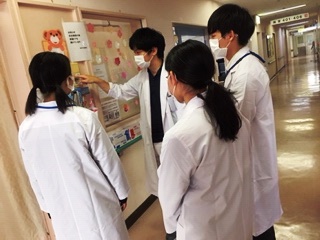 「高校生１日医師体験」に多数の参加ありがとうございました。次回は千葉県民の日に開催です!