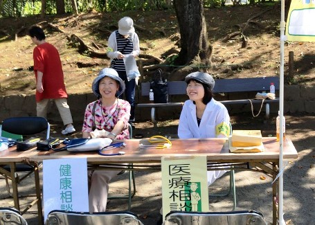 本日の研修医　青空健康チェックで医療相談「地域の方とじっくり会話でき、地域の健康を守り続ける事の重要性を実感」の巻