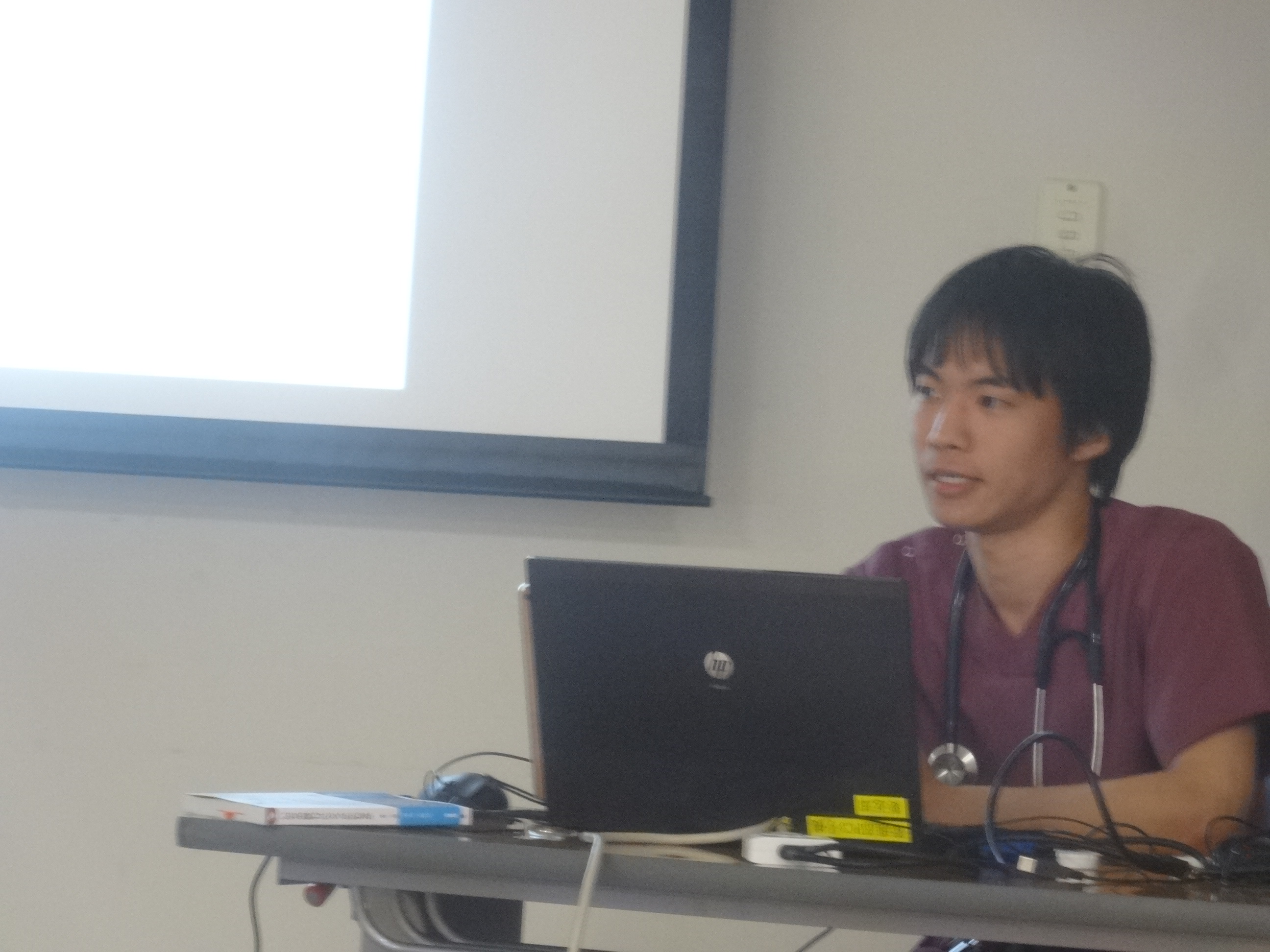 ～1年目研修医による心に残った患者さん報告会を開催！～