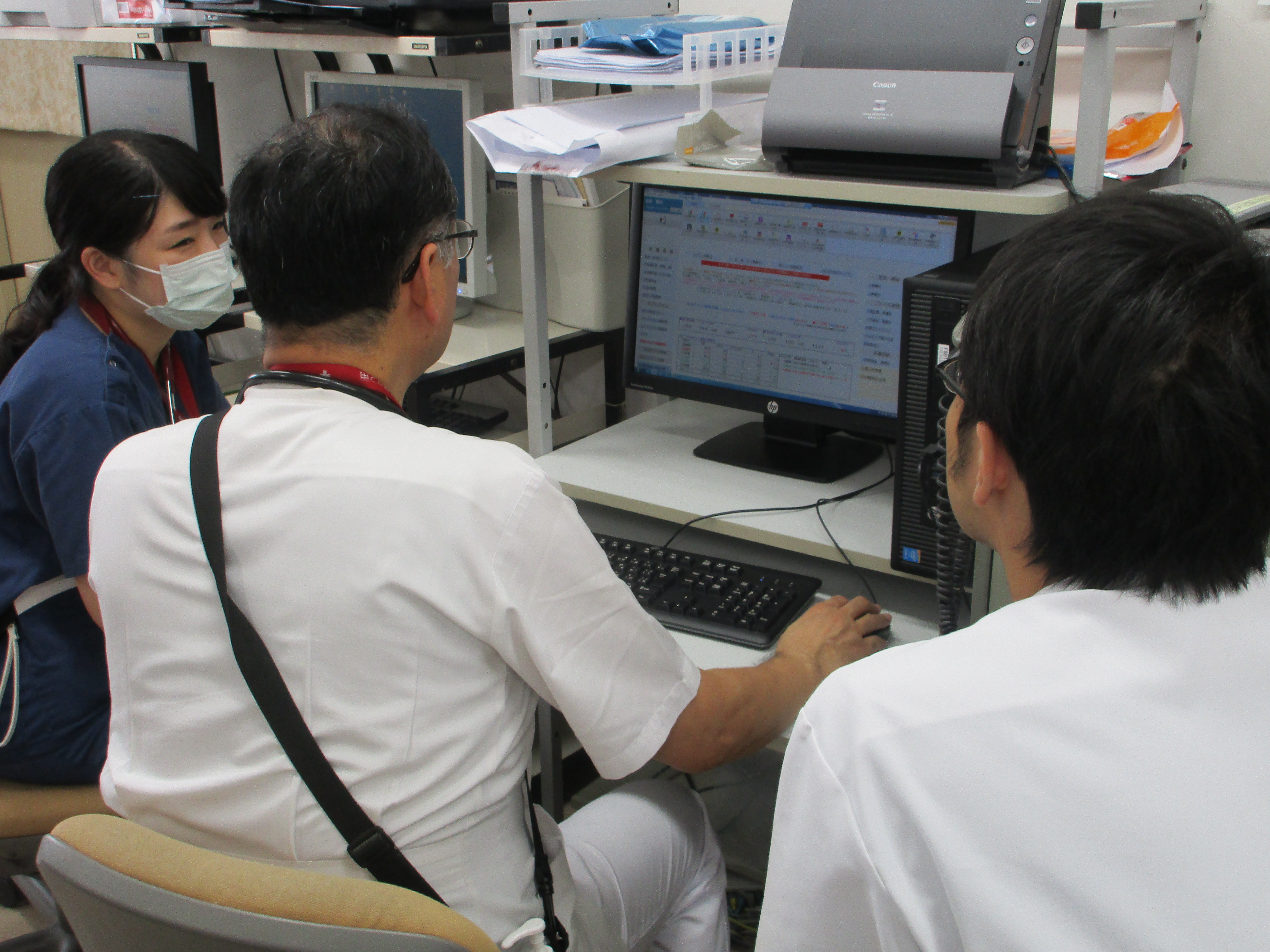 問診、診察から診断、治療まで見ることができました。（当直見学）